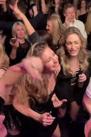 für alle, die techno fühlen sara landry jetzt abonnieren