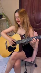 คนอื่นโซโล่ใช้ "ปิ๊ก" ส่วนเราใช้ "จินตนาการ" 💕